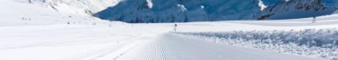 Skieur sur les pistes à Valloire